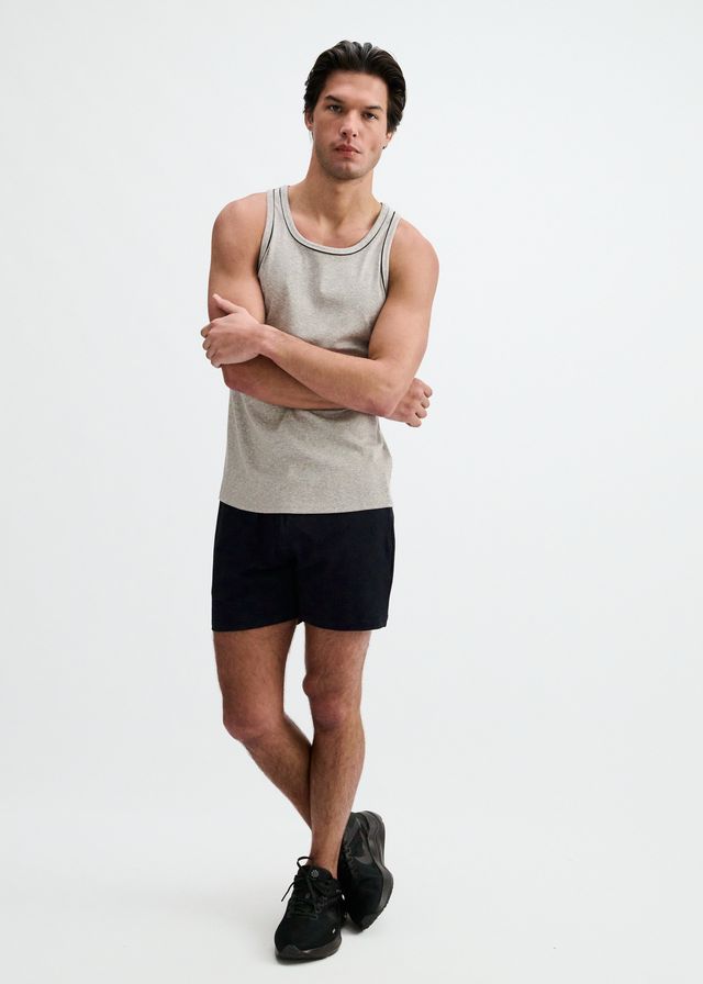 ST33LE Rib Stretch Ringer Tank W/ Piping Detail - Gunpowder/Black