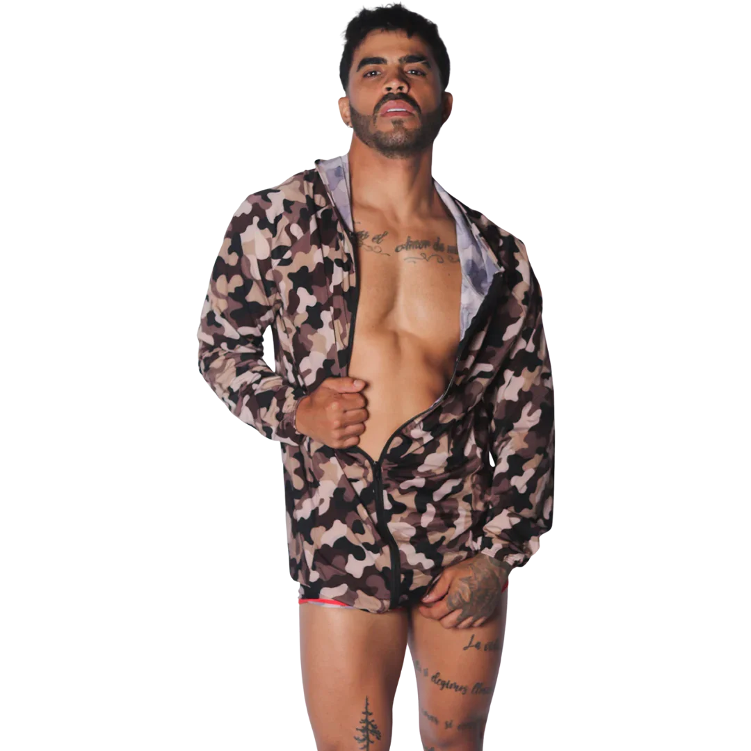 Gigo Trend hooded zip-up jacket in brown camo print with a lightweight, technical fabric finish.
