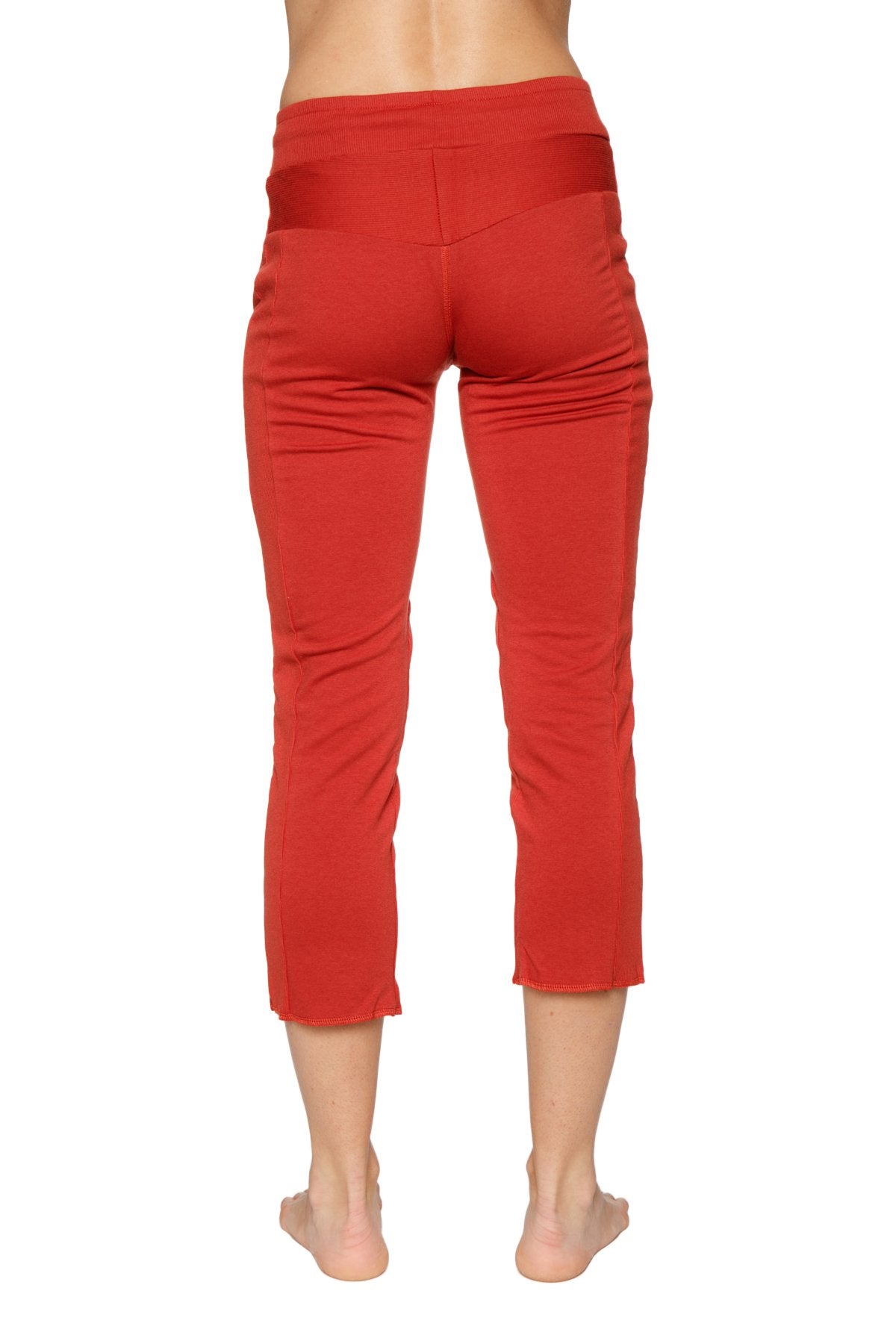Women’s cinnabar capri yoga pants with zipper pockets high waist and smooth stretchy fabric