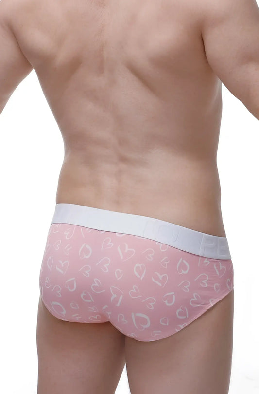 Brief dome løve pink men’s briefs with white heart pattern and light gray waistband in soft cotton fabric
