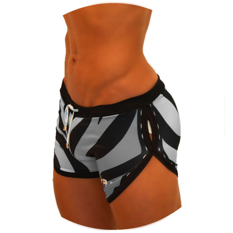 Icker Sea Zebra Badeshorts mit offenen Seiten, Trägern und Muschelkanten, Grau COB-19-05