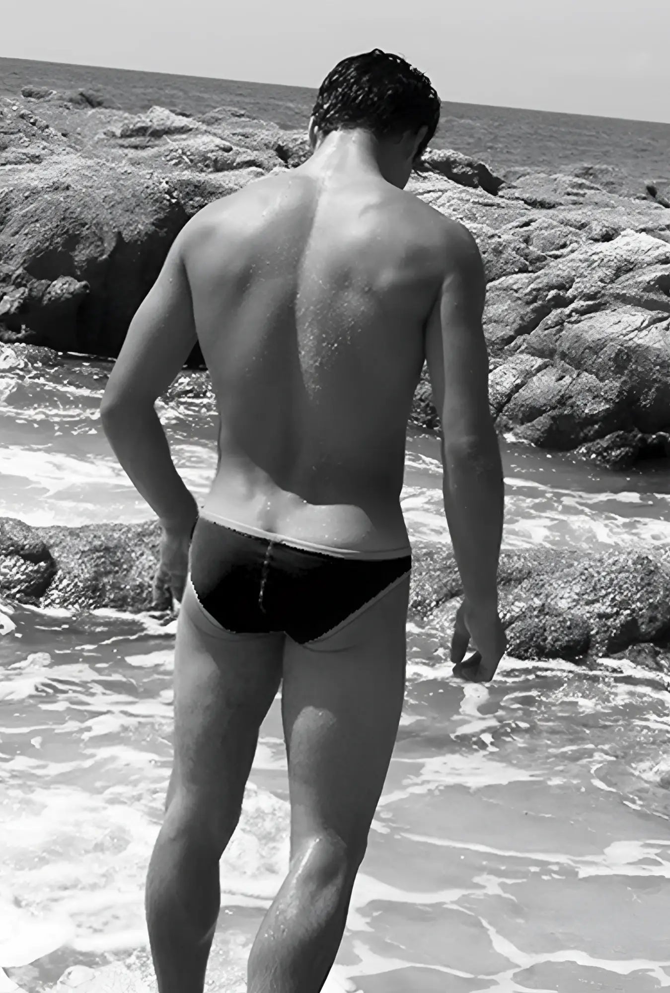 Black icker sea contrast trim mini brief swim trunks with fitted design in mango and green for bikini swimwear