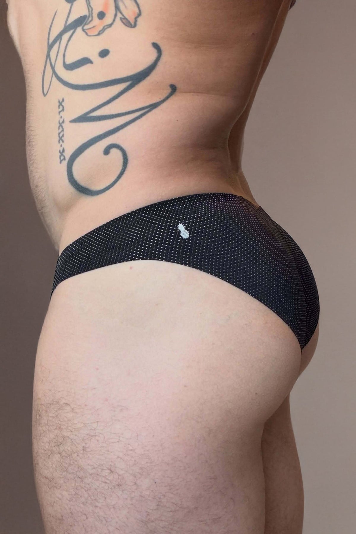 JJ Malibu Men's Shimmer Knit Seamless Briefs - Black