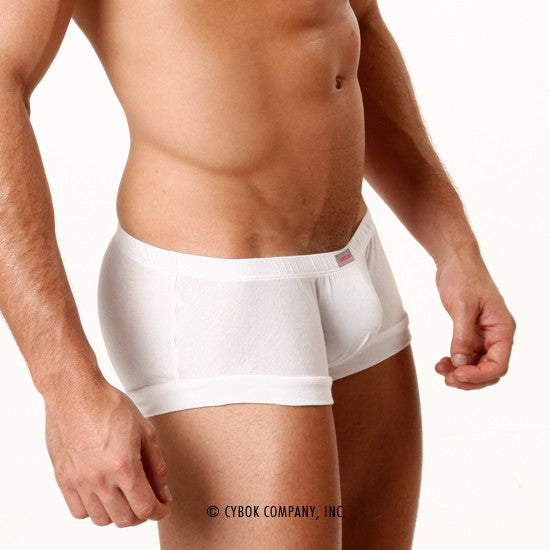 White cotton briefs with smooth fitted design and small brand tag on waistband metroMalewear cotton boxster 3010-00
