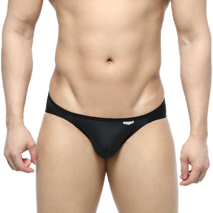 Black men’s briefs metro malewear over-limit bikini noir 2206-20 with sleek form-fitting design and white logo waistband
