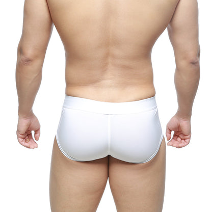 White men’s briefs metroMalewear m2w max boxer 3013-03 with smooth form-fitting design and elastic waistband