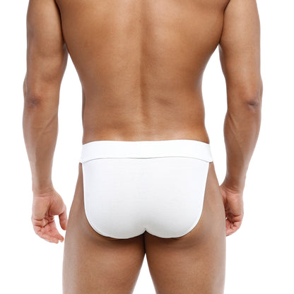 White briefs with a smooth form-fitting design from metromalewear deseo bikini white 3304-00 collection