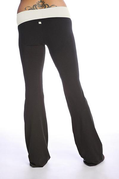 Black flared 4-rth women’s classic yoga pants with white elastic waistband for comfortable activewear
