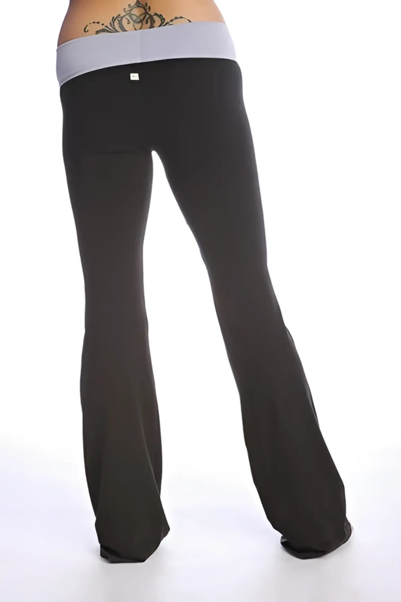 4-rth women’s classic black flared yoga pants with light gray elastic waistband for comfortable activewear