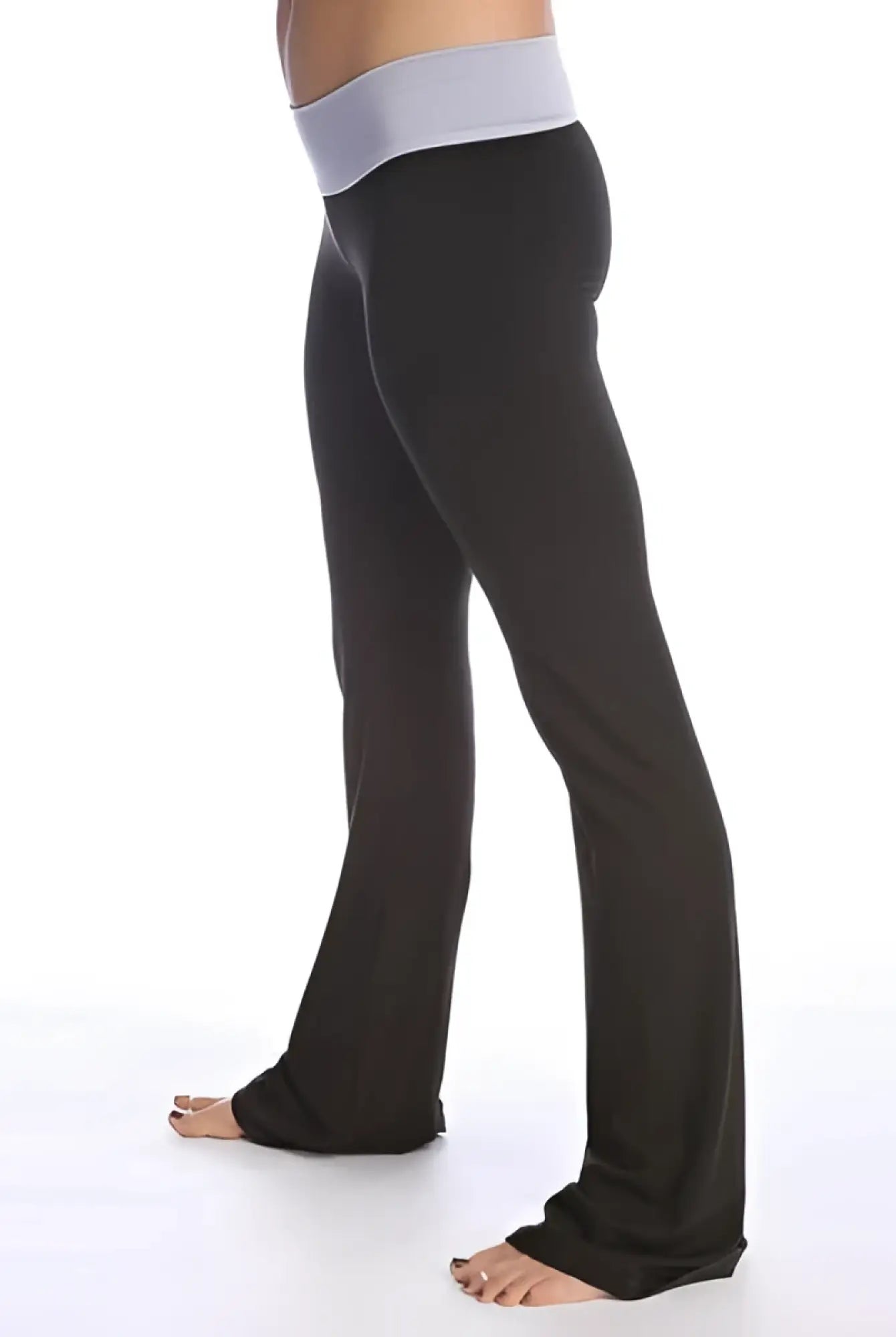 4-rth women’s classic yoga pant in black stretchy fabric with a light gray elastic waistband for activewear