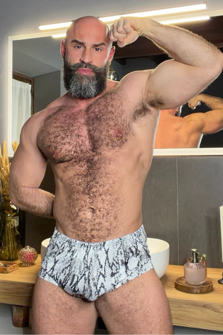 JJ Malibu Men's Stretch-It 2" Athletic Short Shorts - Snake Print