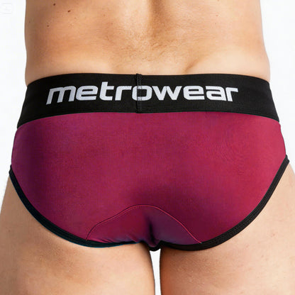 Metro malewear travis brief burgundy 5106-29 maroon and black sleek form-fitting metrowear briefs front view