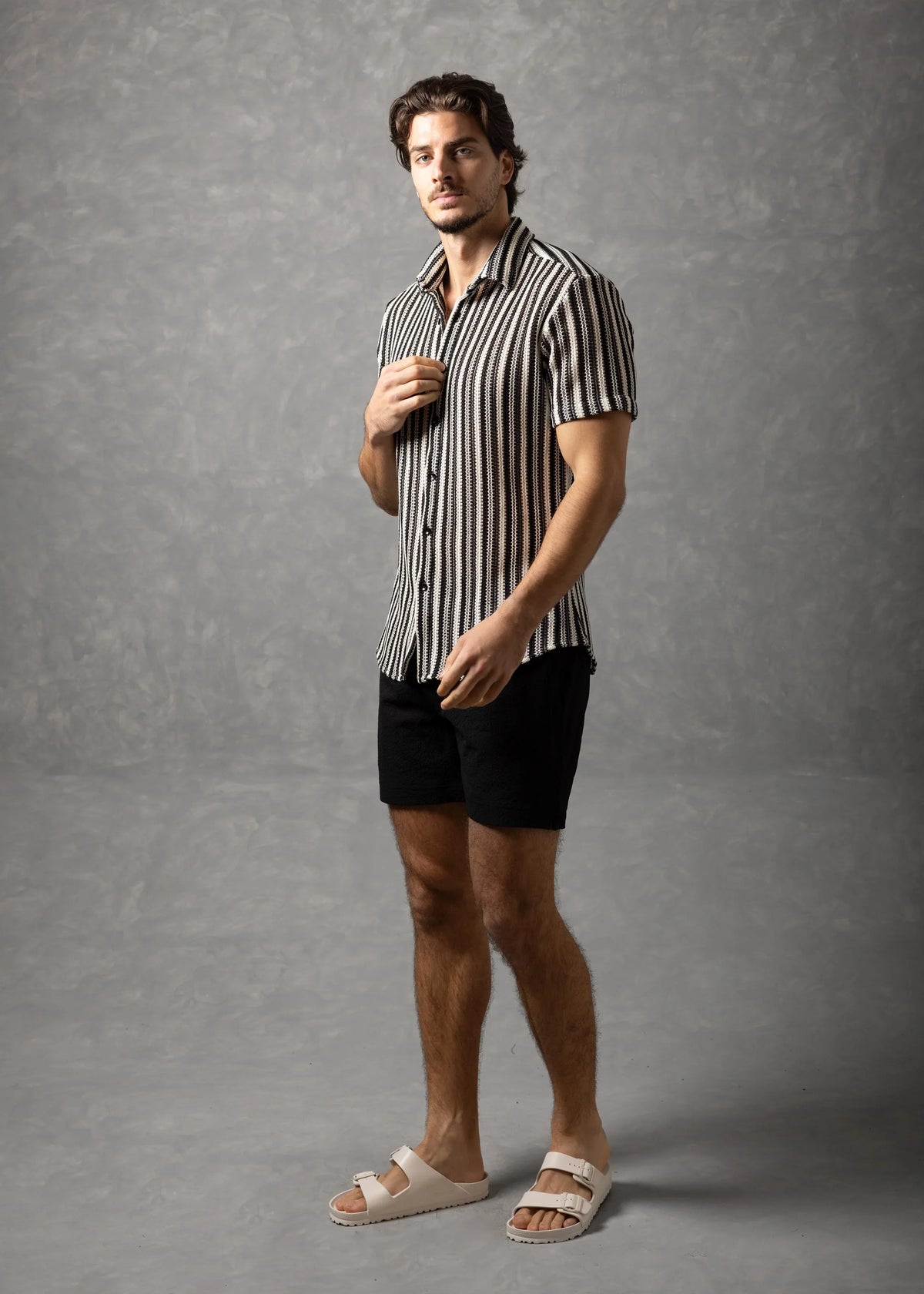 Bespoke Moda Herren-Kurzarmhemd mit strukturierter Streifenoptik - Schwarz