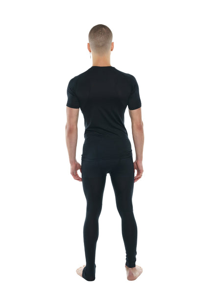 Black short-sleeved compression crew-neck tee and matching leggings set in carbon black for activewear use
