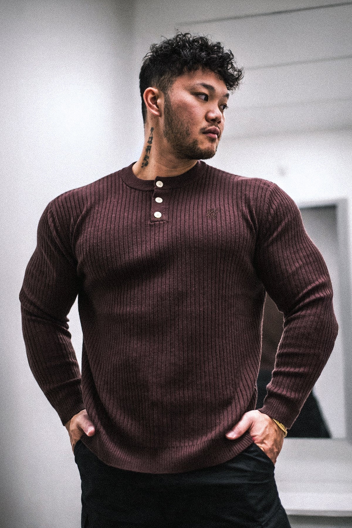 Jed North Men's Classic Henley Sweater  - Brown