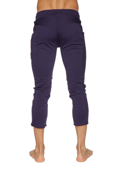 Men’s eggplant capri yoga pants with elastic waistband and subtle side pockets for comfortable activewear