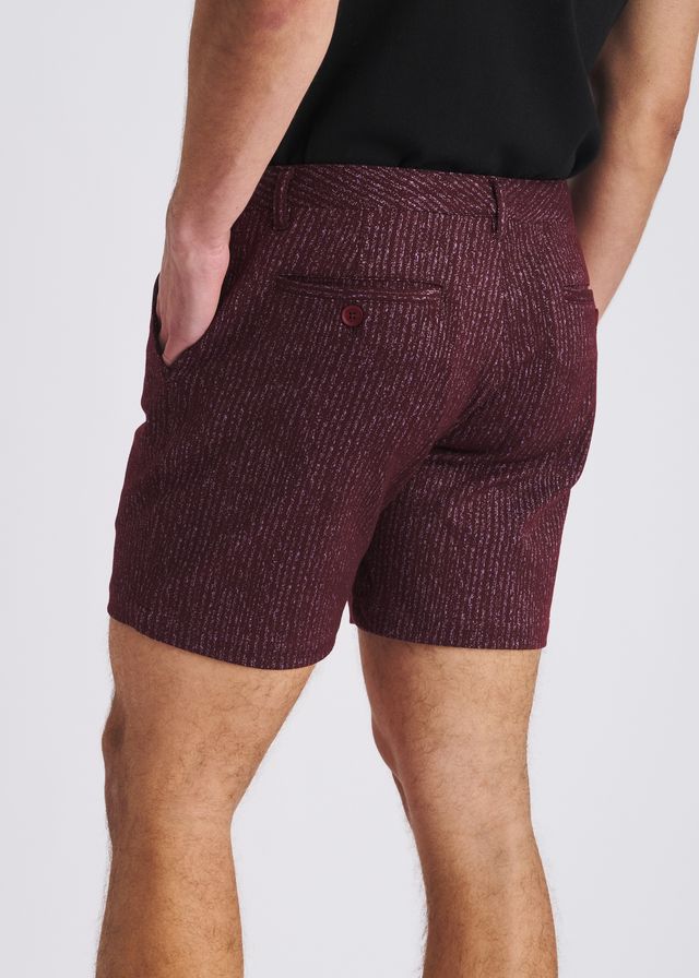 Bermuda chino POSTMARC pour homme en maille extensible jacquard à rayures craie - Betterave
