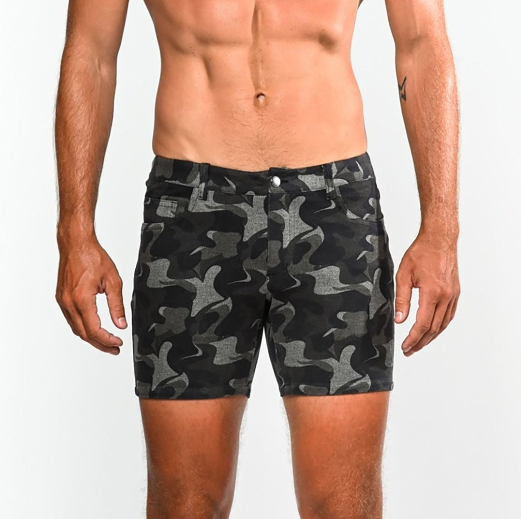 Printed stretch knit short featuring black and gray camouflage denim material for casual wear