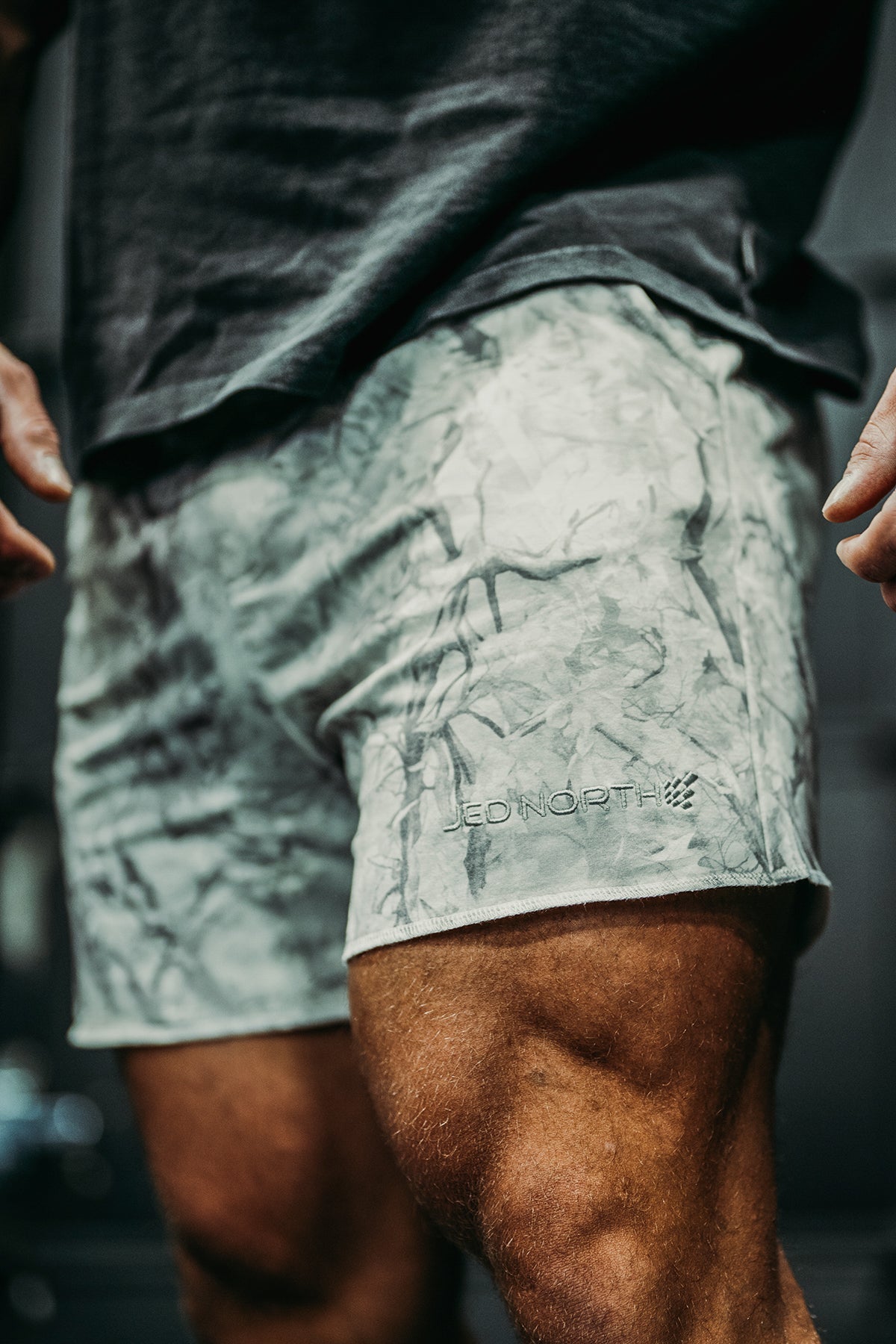 Jed North Men's Motion 5'' Varsity Sweat Shorts - Leaf Camo