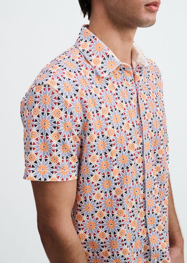 ST33LE Herren-Strickhemd mit Medaillon-Print – Cayenne/Distel