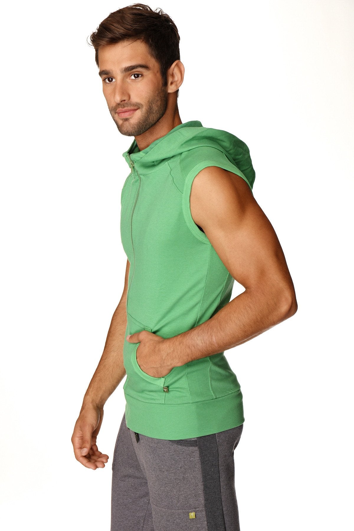 Green sleeveless yoga hoodie with hood and front pocket made from bamboo fabric for comfortable workouts