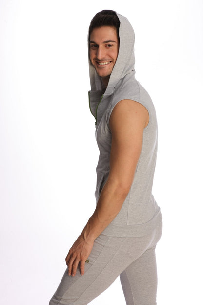 A light gray sleeveless yoga hoodie with a hood and front zipper made of soft fabric for comfortable wear