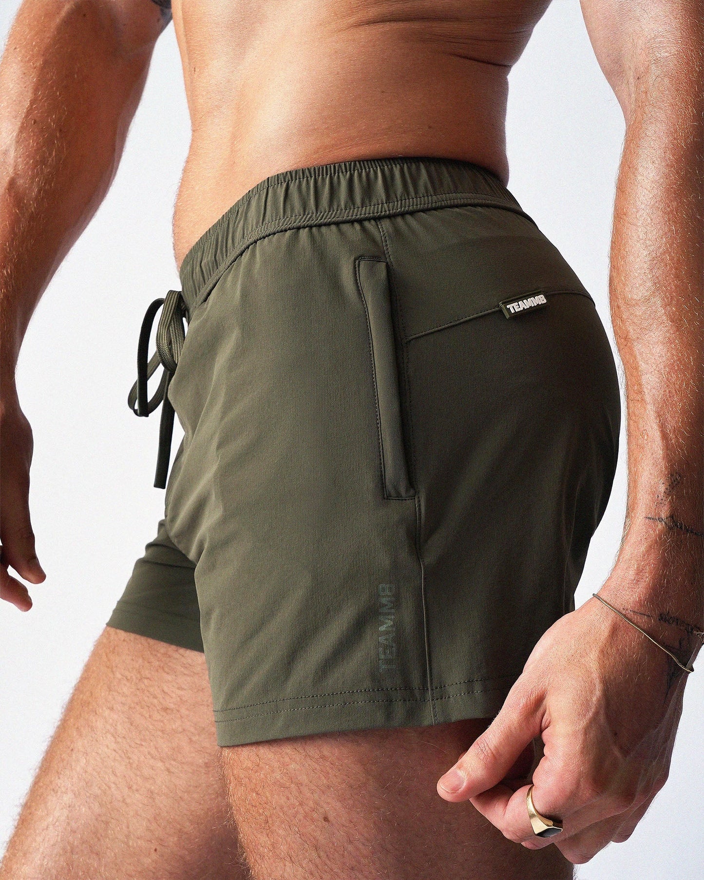 teamm8 Bolt 3" Short - Army