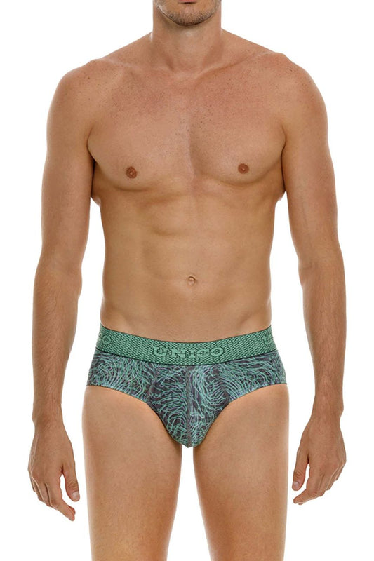 Green patterned briefs with textured abstract design and unico waistband logo in color 43 green
