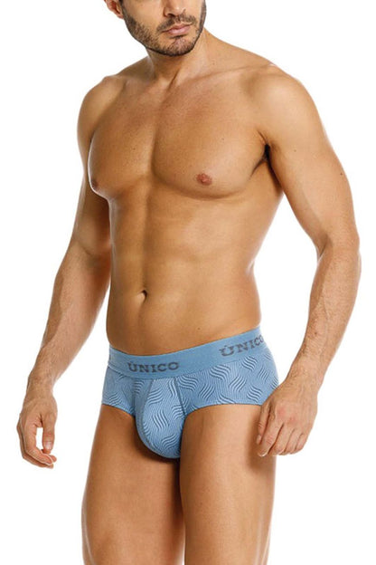 Light blue unico 26020101111 lenoso men’s briefs with subtle wave pattern and elastic waistband