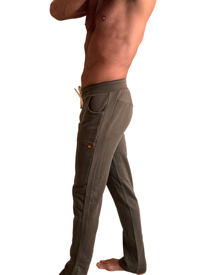 Olive green mid-weight luxury-fleece cargo pants with side pockets and drawstring waistband from winter collection