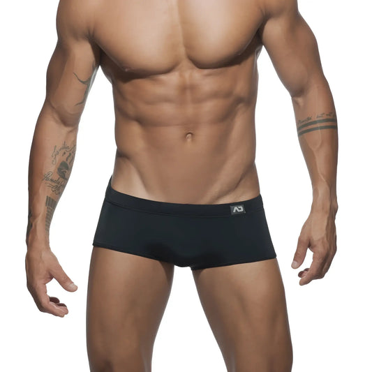 Black briefs ad basic sunga with a subtle logo on the waistband for comfortable everyday wear
