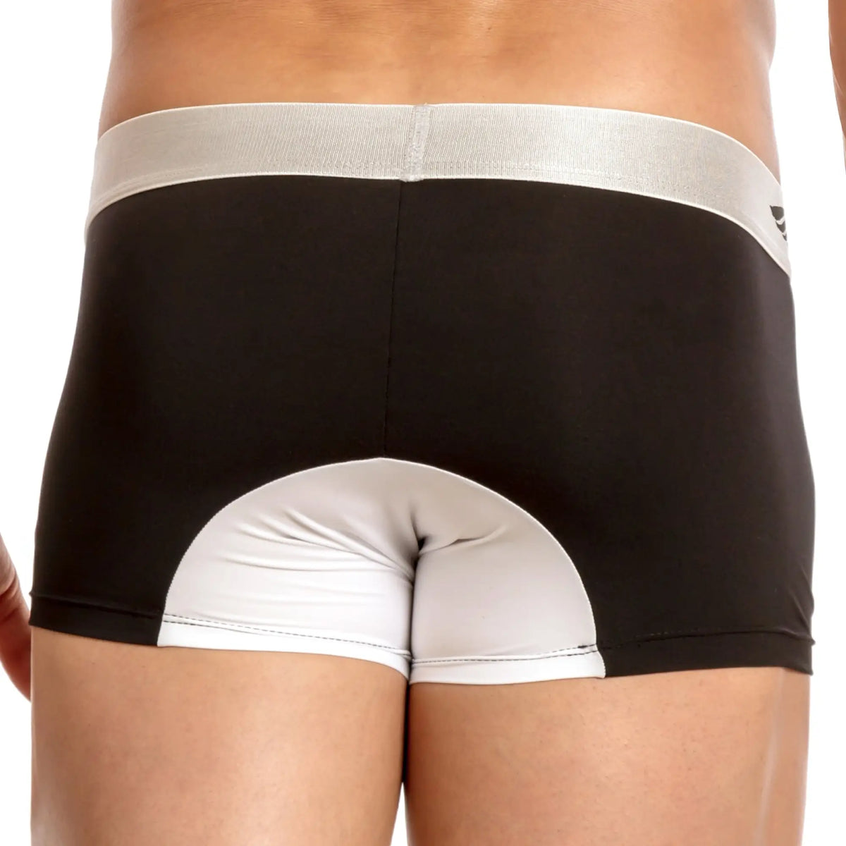 Black and white Agacio AGG045 Ball Breathe boxer briefs with silver waistband made from breathable fabric