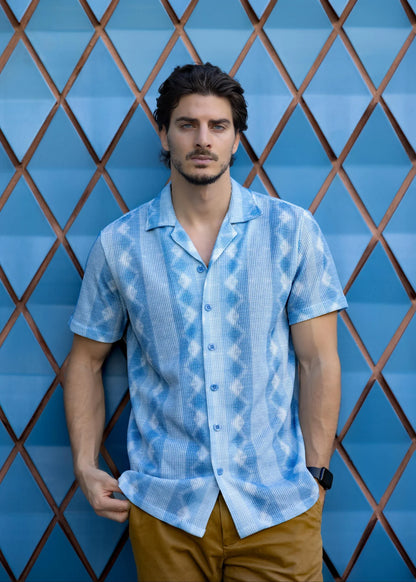 Bespoke Moda Herren-Kurzarmhemd mit Textur „Azure Coast“ – Blau