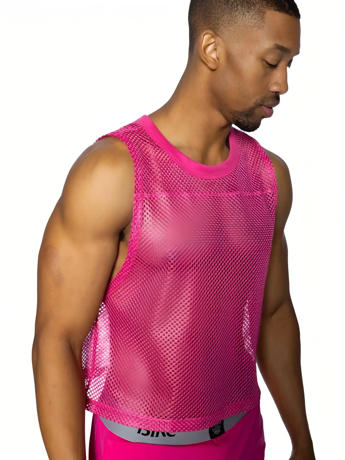 Bike sleeveless practice jersey in vibrant pink mesh with rounded neckline and elasticated hem for breathable comfort