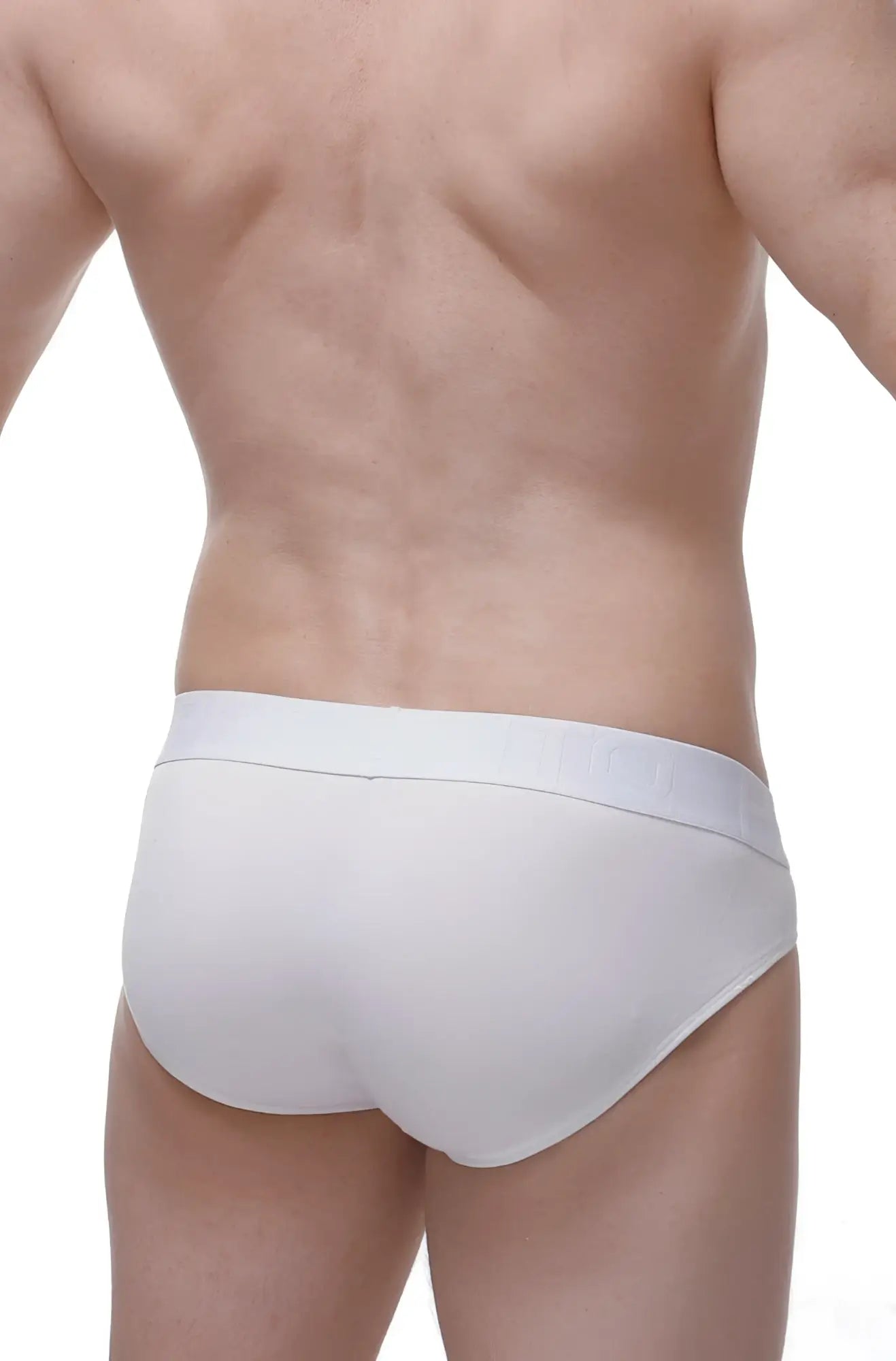 White bikini briefs lagny løve with smooth form-fitting design and subtle elastic waistband for comfortable wear