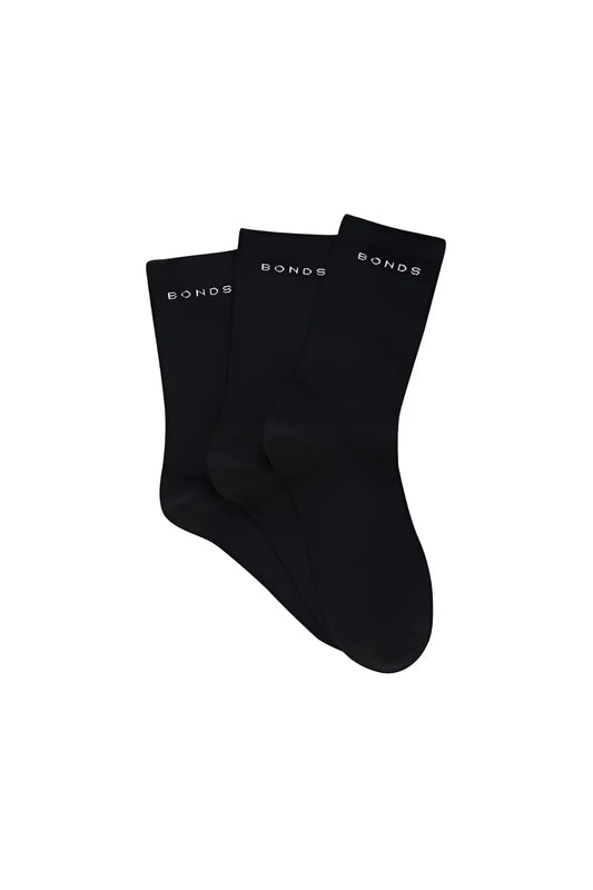 Bonds 3 pack cotton crew socks in black with white cuff lettering size 6-10 visible on the back side