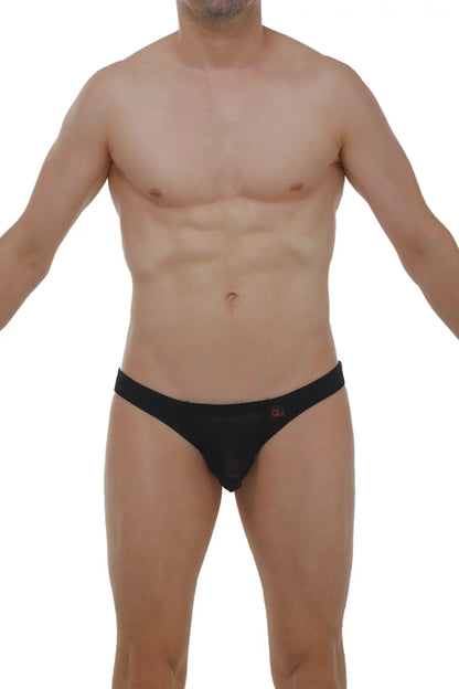 Black briefs myennnes black with a subtle red logo on the left hipband in soft breathable fabric