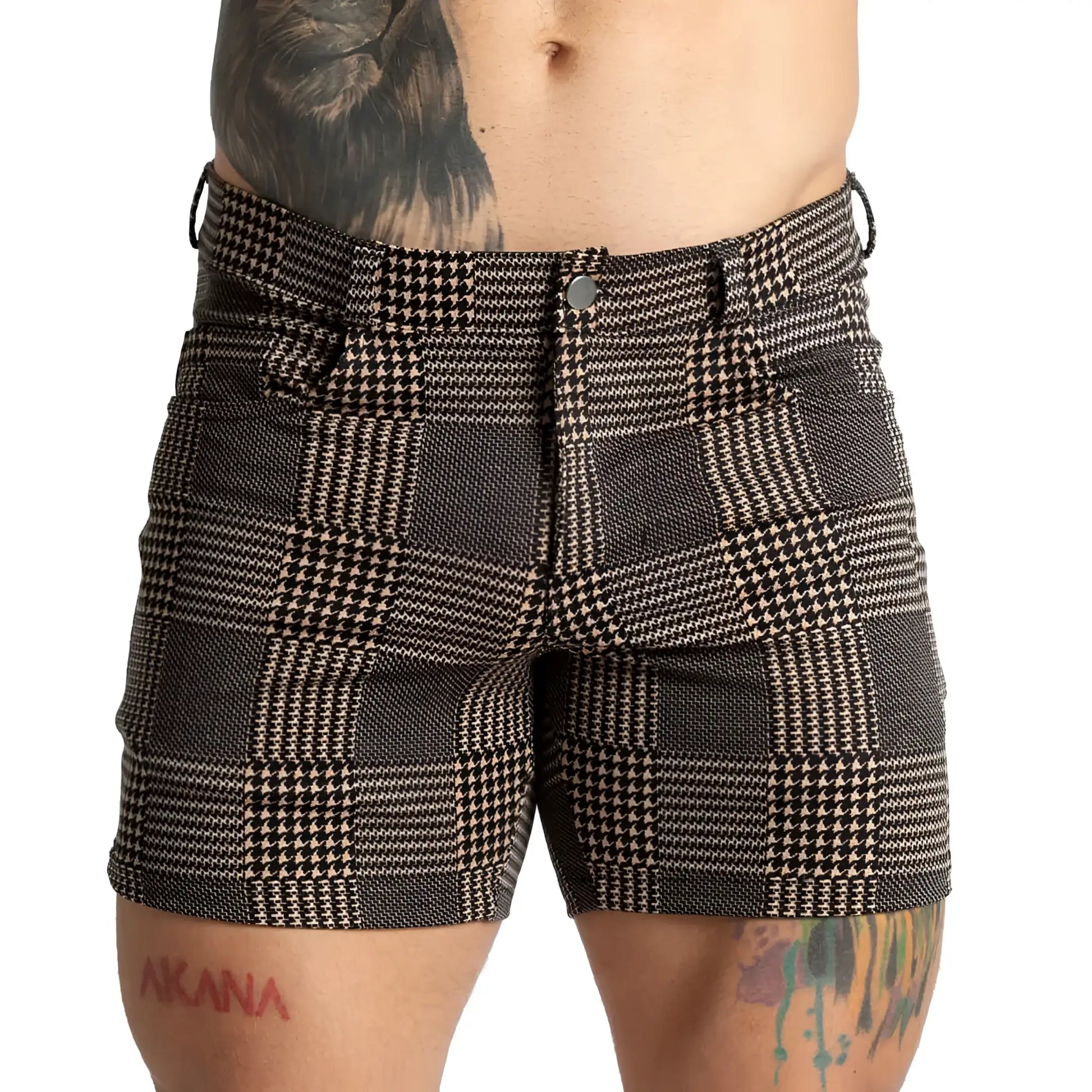 Black and white houndstooth patterned gigo mountain brown short with classic tailored fit and comfortable fabric