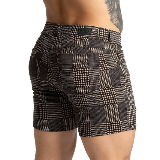 Black and white houndstooth patterned gigo mountain brown short with branded waistband label in cotton blend fabric