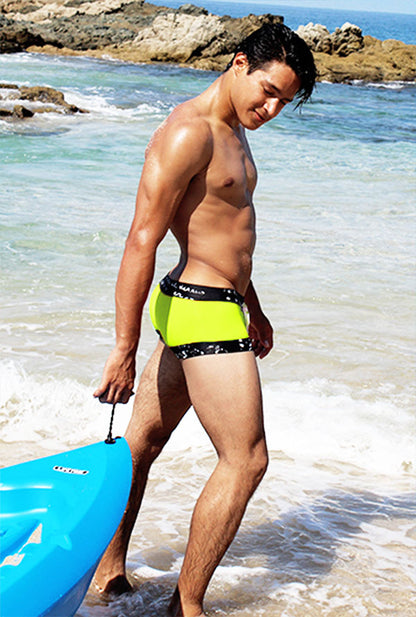 Icker Sea Schnür-Badehose mit kontrastfarbenem, quadratischem Schnitt, Mango/Schwarz COB-15-17