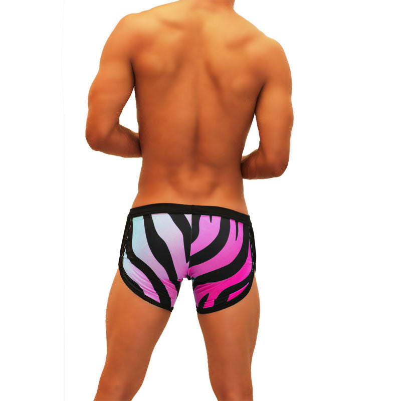 Icker Sea Zebra Badeshorts mit offenem Seitenteil, Trägern und Muschelkanten, Fuchsia COB-19-05