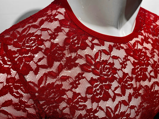 Red lace t-shirt with a crew neck on a white mannequin.