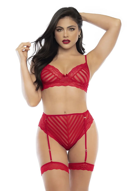 Red lace lingerie two piece set with sheer mesh panels and garter straps in color red by Mapale 8815