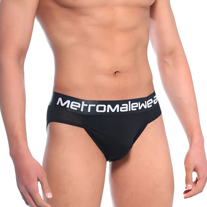Black metromalewear bosillo briefs with a white logo waistband designed for comfort and style