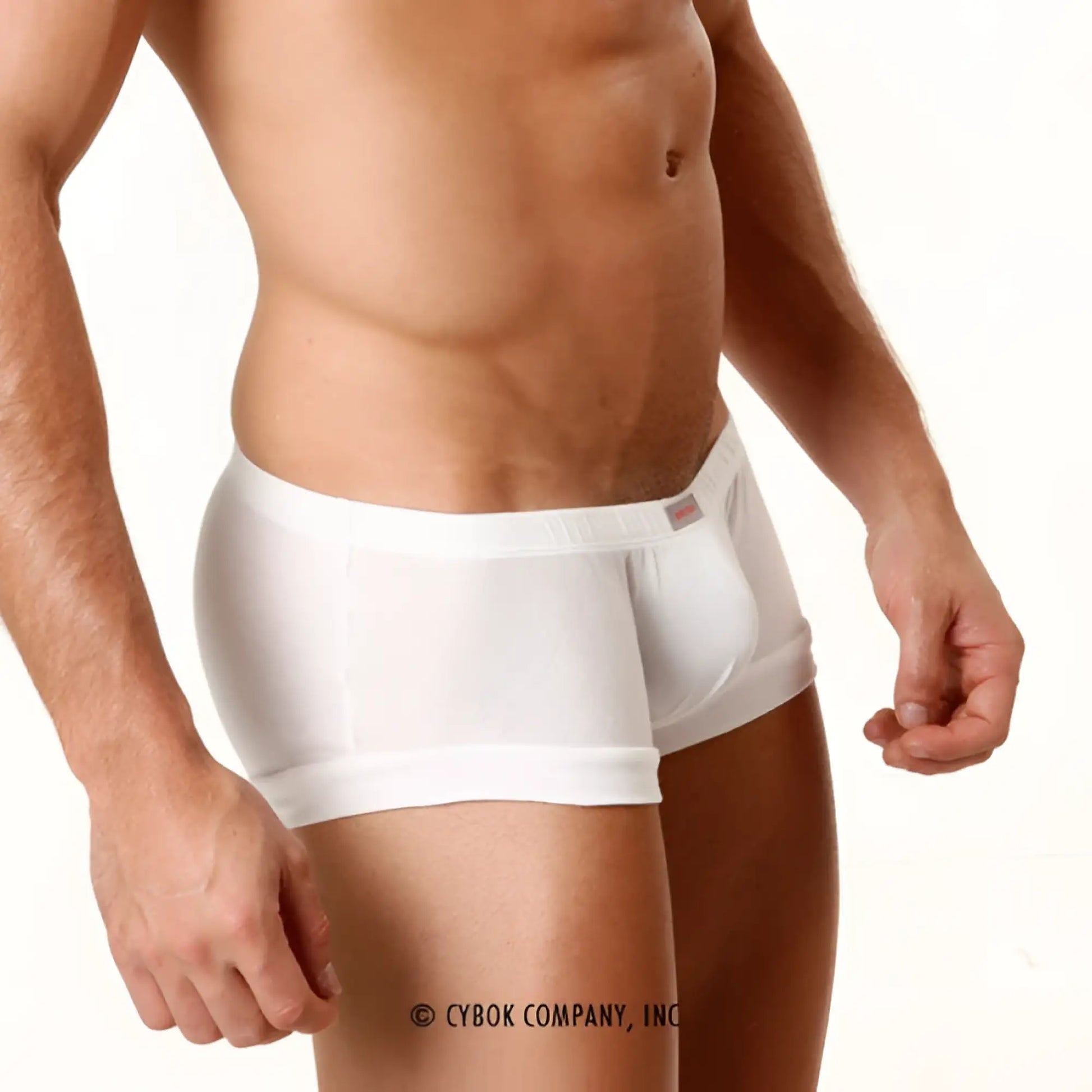 White cotton briefs with smooth fitted design and small brand tag on waistband metroMalewear cotton boxster 3010-00