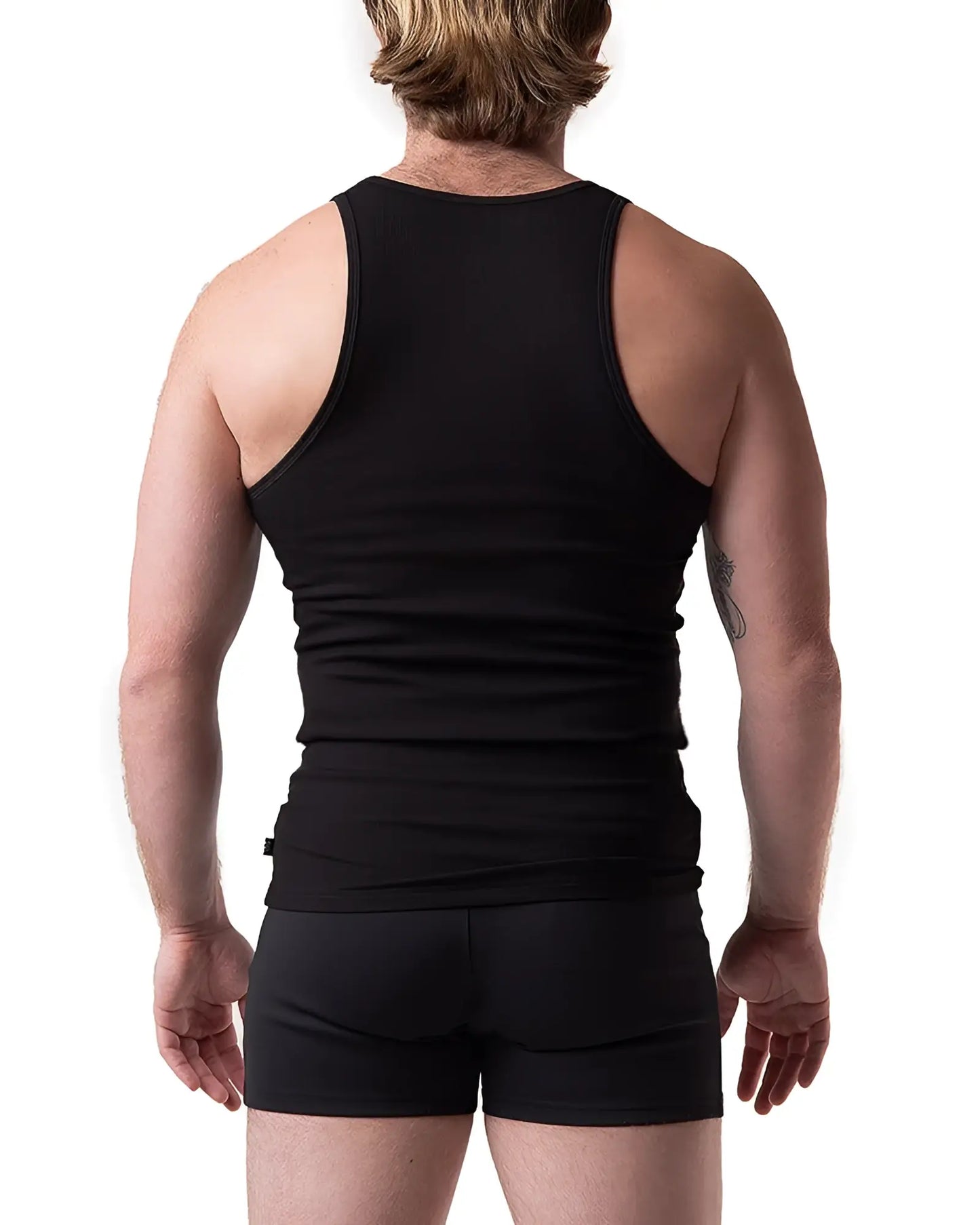 Black ribbed pig rib tank top with a fitted form-fitting design perfect for casual wear