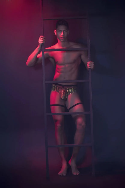 Pikante pik 0510 neon briefs in shiny gold and black patterned fabric with thin black straps in green color