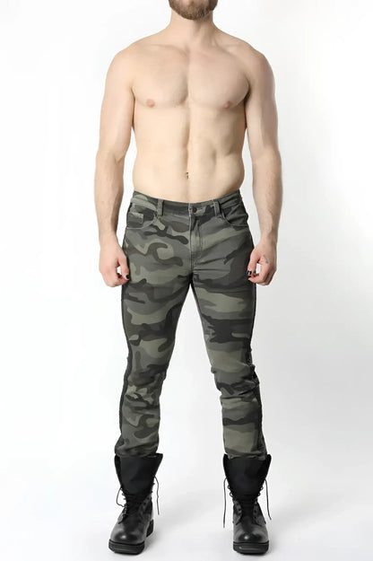 Men’s slim-fit saddle denim camouflage pant in dark green and black pattern made of durable denim material