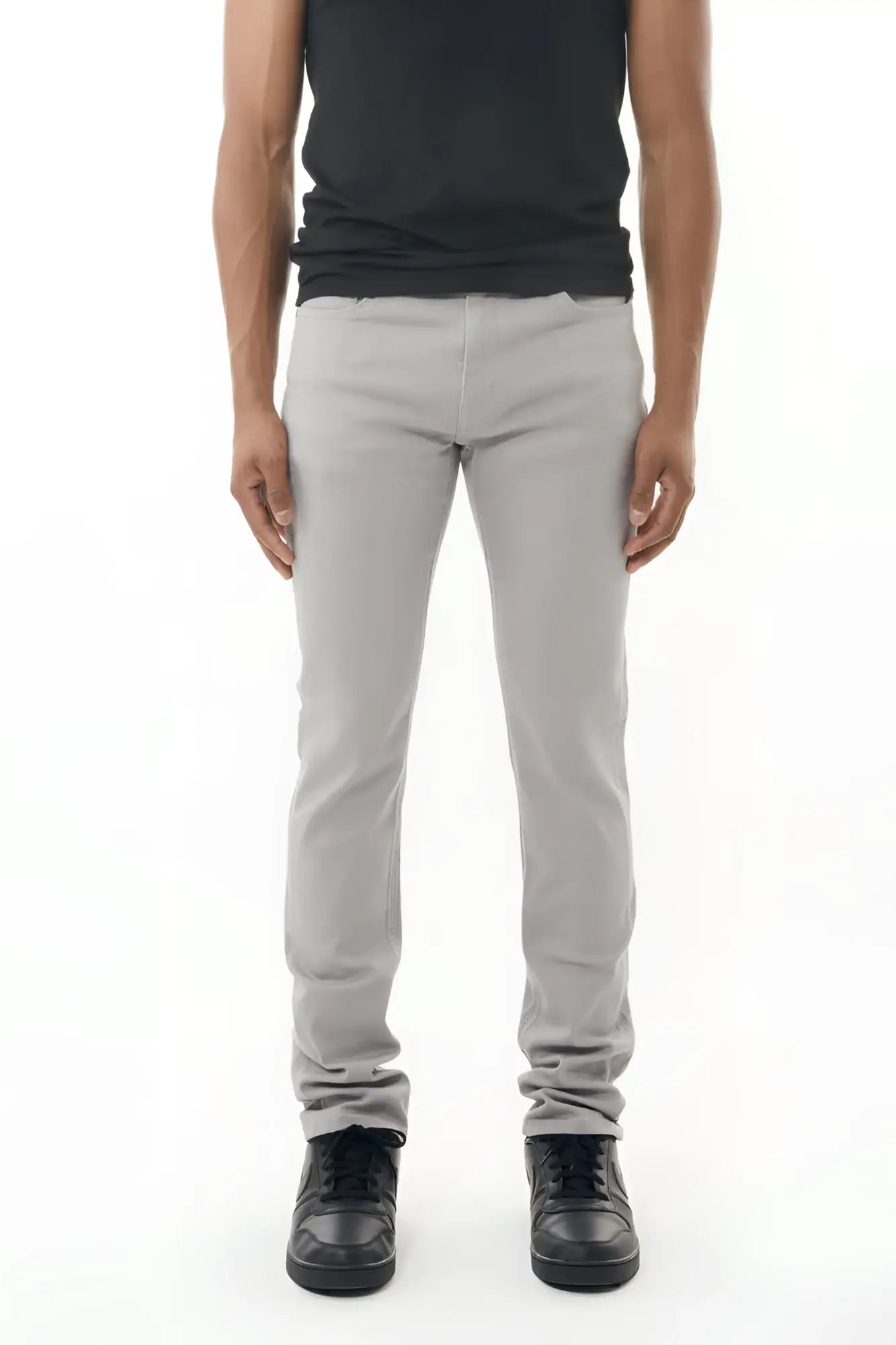 Gray stretch twill pant slim fit with a modern cut and subtle stitching details