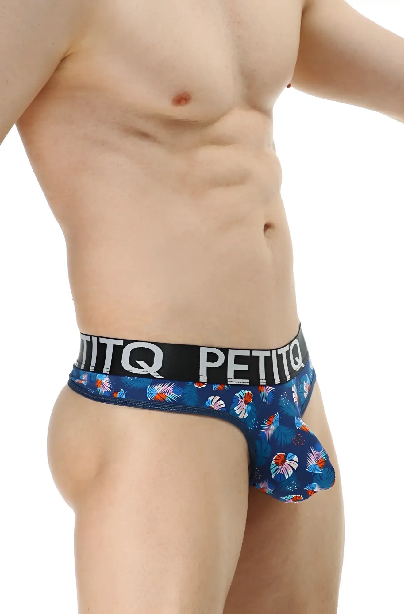 Thong chill méditerranée arteou blue floral-patterned men’s briefs with black petitq logo waistband front view